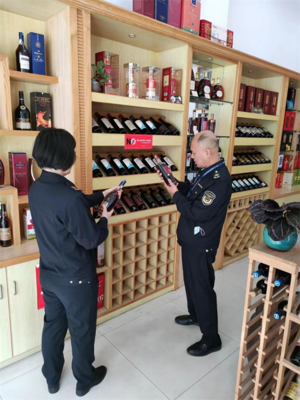 【春風(fēng)利劍2023】遂溪縣市場監(jiān)督管理局開展酒類食品安全專項整治排查行動